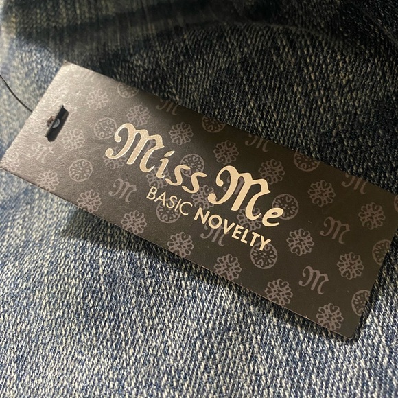 Miss Me Jeans - Picture 5 of 8